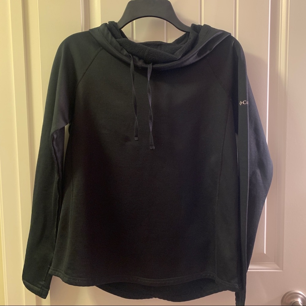 Black Columbia Pullover